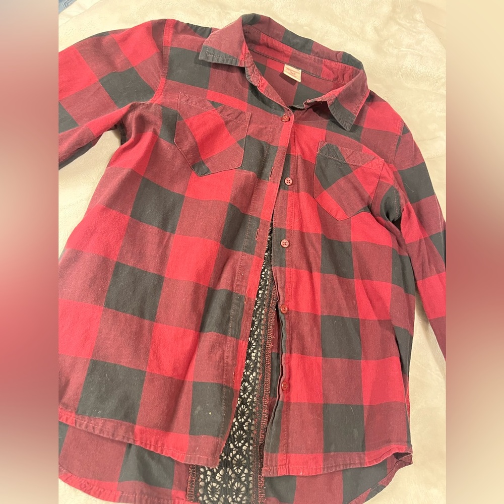Long sleeve checkered top